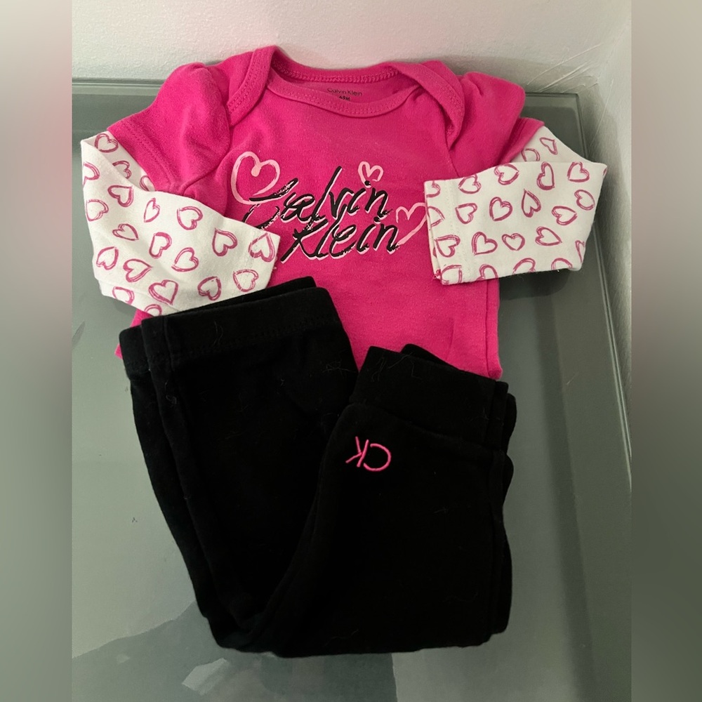Calvin Klein Fuchsia Baby Top & leggings